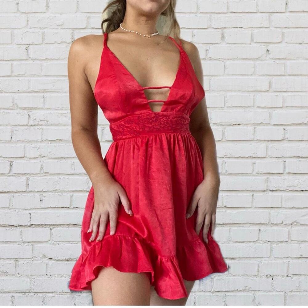 Urban Outfitters Naomi Red Strappy Back Mini Dress Size Small Y2K